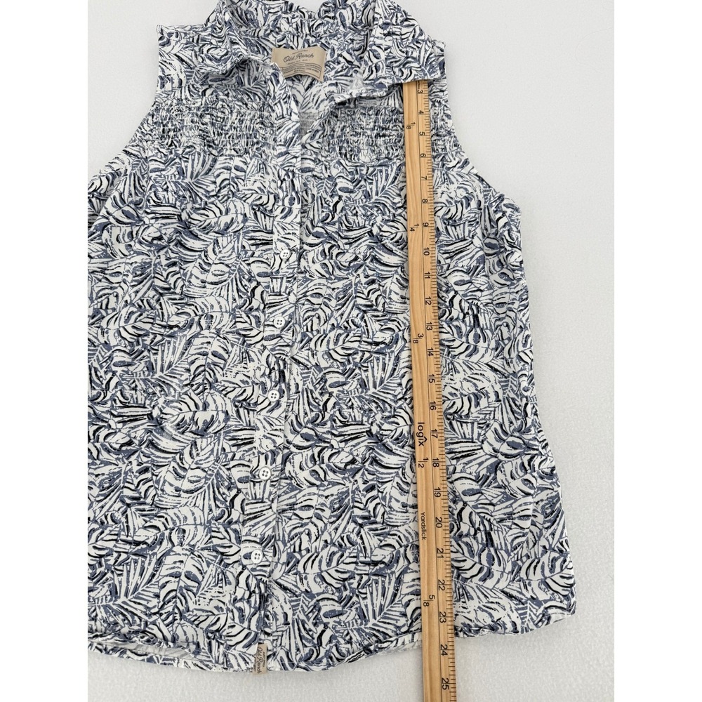 Old Ranch Sleeveless Button Down‎ Women Size M Navy White Palm Leaf Top - Picture 3 of 7